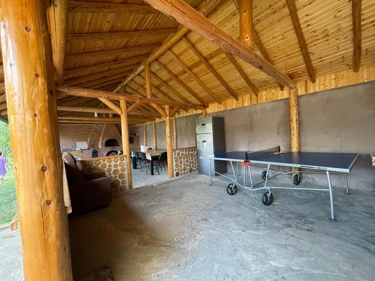 Pensiunea Colt De Rai Corbi ภายนอก รูปภาพ